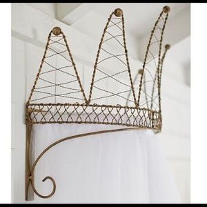 Pottery Barn Kids Teen Crown Cornice with Tulle Sheers BRAND NEW